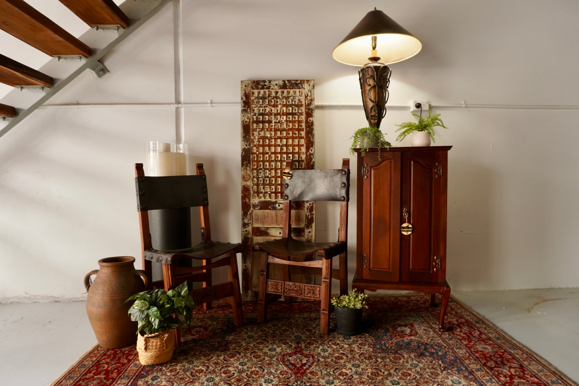 NAVARRO ARGUDO スペイン　ヴィンテージ　レザーシートチェア　① VINTAGE SPANISH NAVARRO ARGUDO CHAIRS | ANTICO EMPORIO