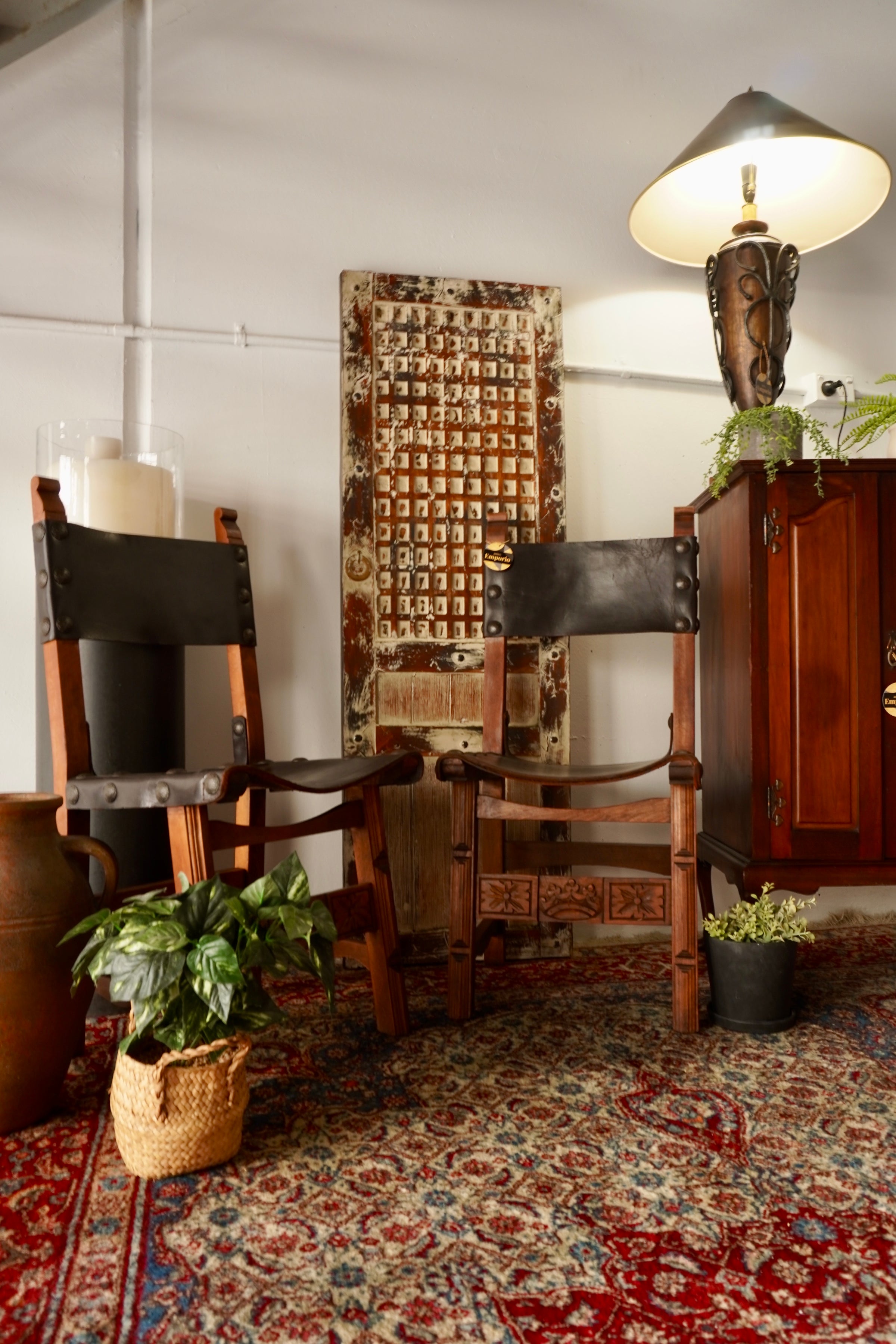 VINTAGE SPANISH NAVARRO ARGUDO CHAIRS | ANTICO EMPORIO